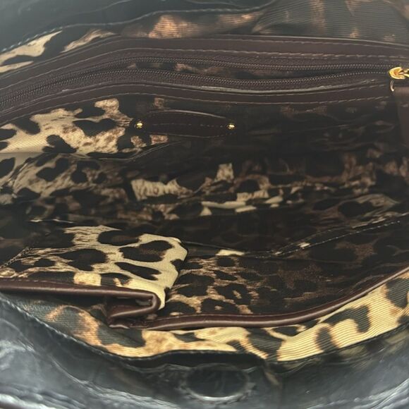 Gianni Bini Hobo Purse Black Faux Leather Gold-Tone Handbag Magnetic Closure EUC - Picture 11 of 14